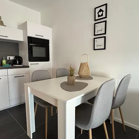 Modernes Mit Balkon *