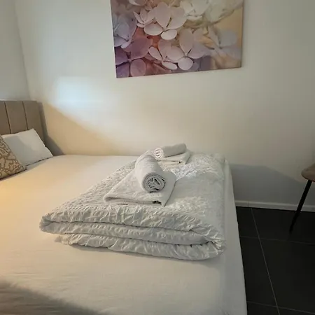 Modernes Mit Balkon Apartment Fuldatal
